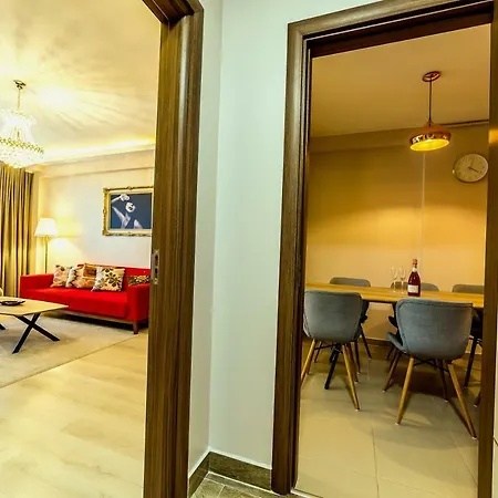 Chic By Landev Brașov