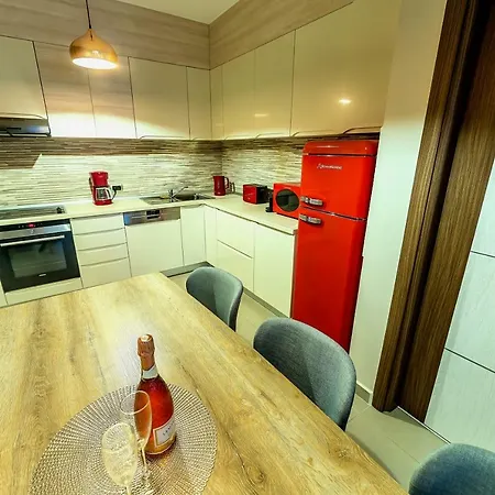 Chic By Landev * Brașov