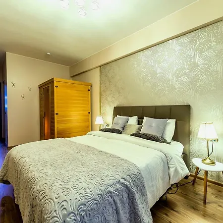 Apartment Chic By Landev *